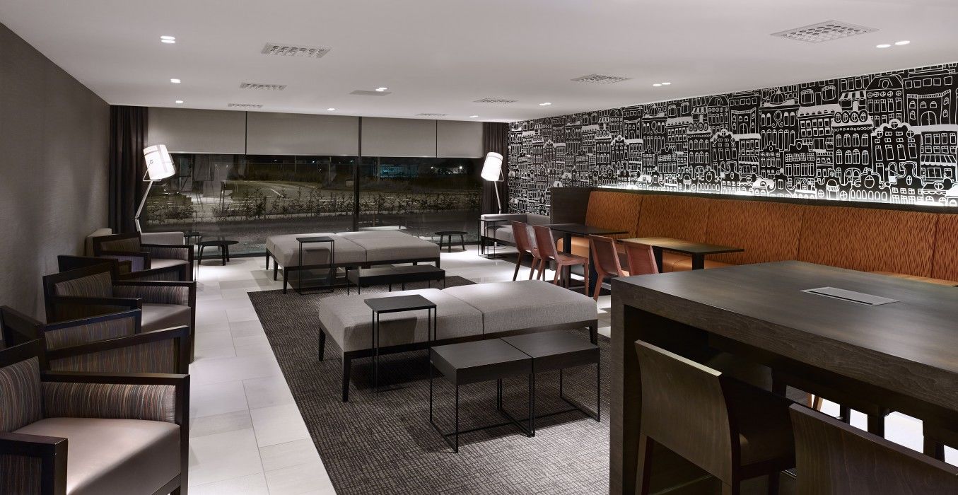 Hyatt Place Amsterdam Airport 4*